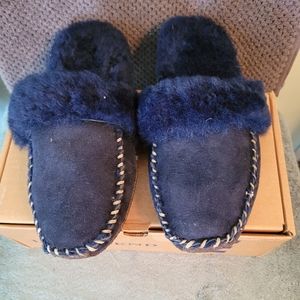 NWT Land's End  scuff suede and wool navy blue slippers